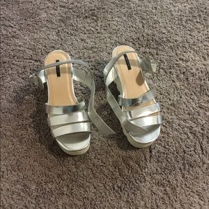Silver sandal platform